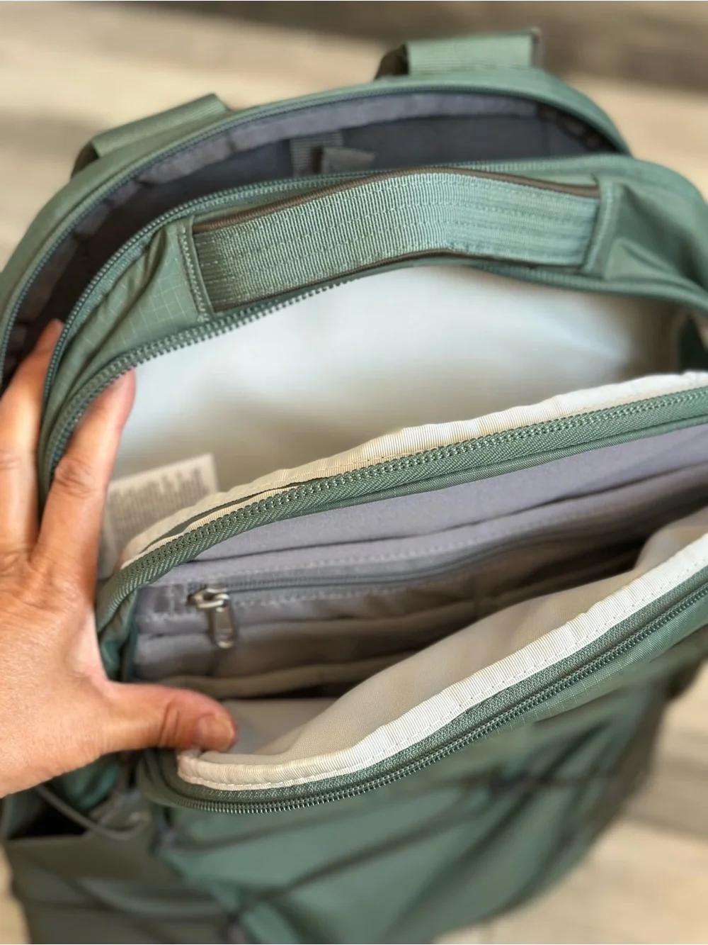 The North Face Borealis Commuter Laptop Pack, Duck Green/Taupe Green